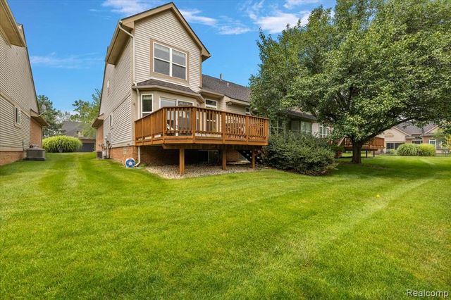 1735 Treyborne Circle, Commerce Twp, MI 48390