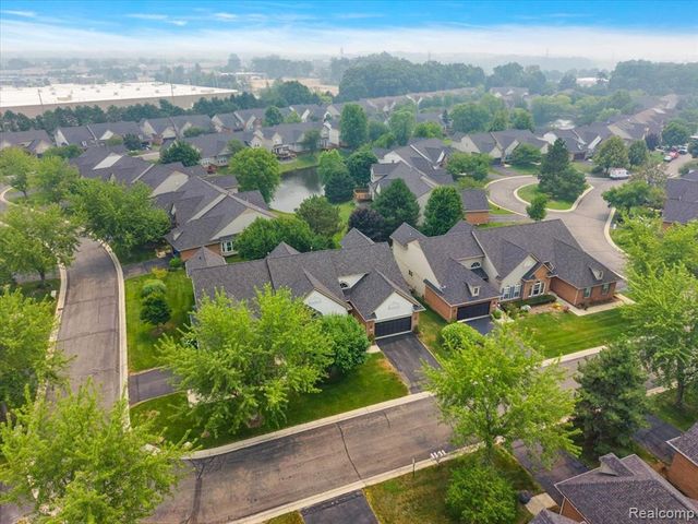 1735 Treyborne Circle, Commerce Twp, MI 48390