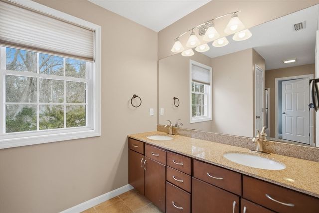 70 Hartwick Street, Springfield, MA 01108