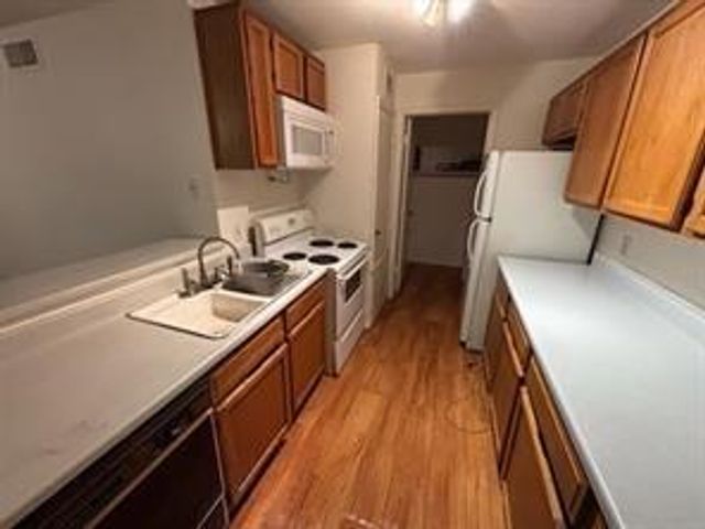 10725 Braes Bend Drive, Houston, TX 77071
