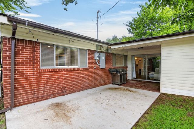 1905 Bayou Drive, Shreveport, LA 71105