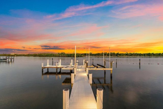 372 Regatta Drive, Jupiter, FL 33477