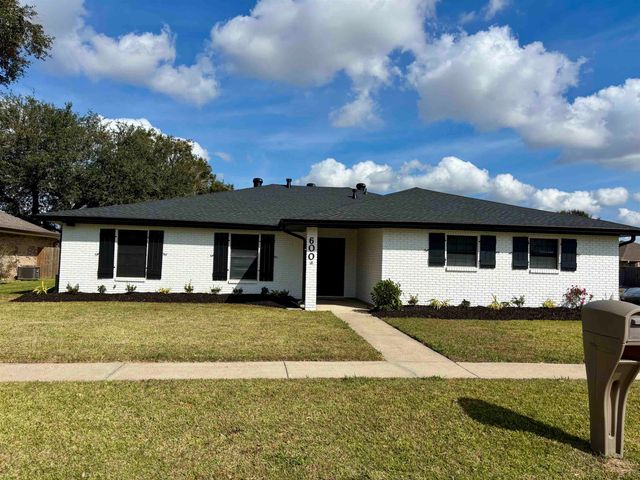 600 Wellington Dr, Houma, LA 70360
