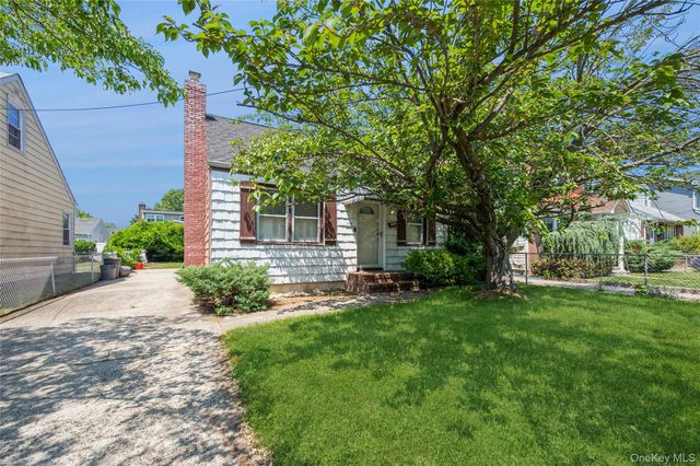 288 Semton Boulevard, Franklin Square, NY 11010