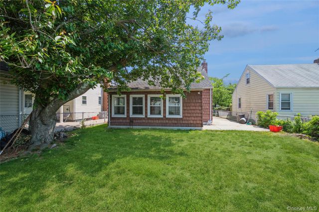 288 Semton Boulevard, Franklin Square, NY 11010
