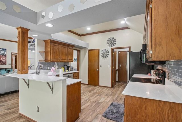 1721 Cliffside Court, Norman, OK 73072