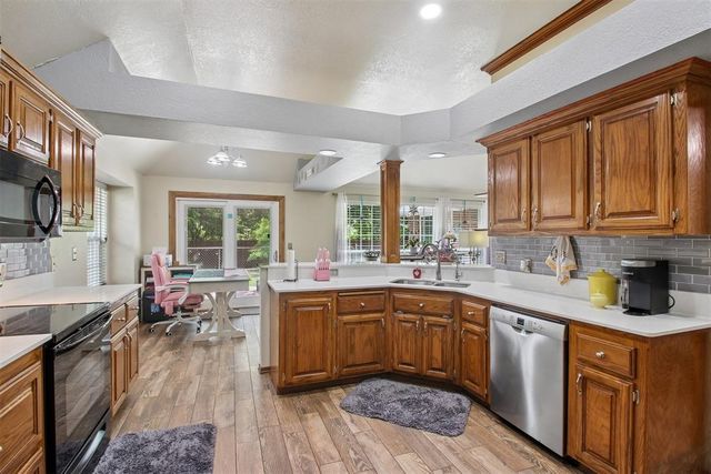 1721 Cliffside Court, Norman, OK 73072