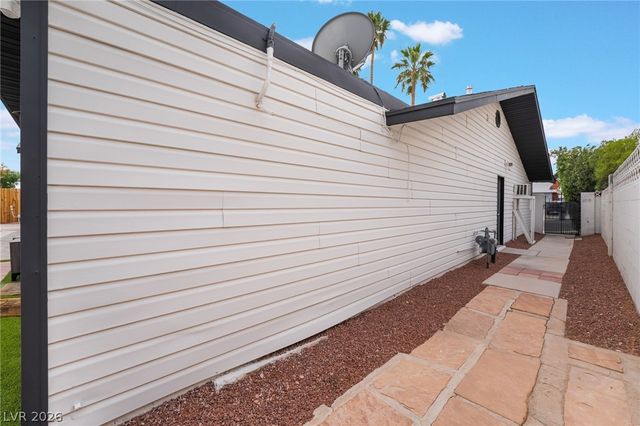 3992 Chinchilla Avenue, Las Vegas, NV 89121