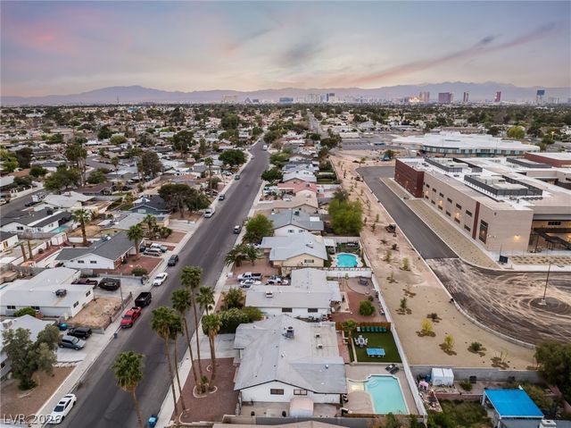 3992 Chinchilla Avenue, Las Vegas, NV 89121