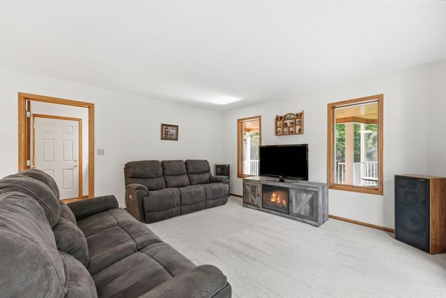 2320 40th Street N, Sartell, MN 56377
