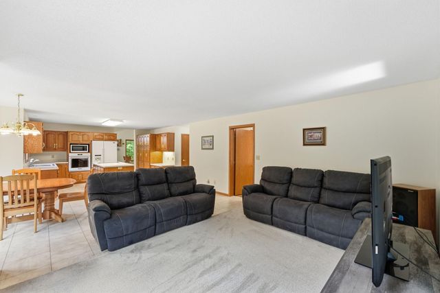 2320 40th Street N, Sartell, MN 56377
