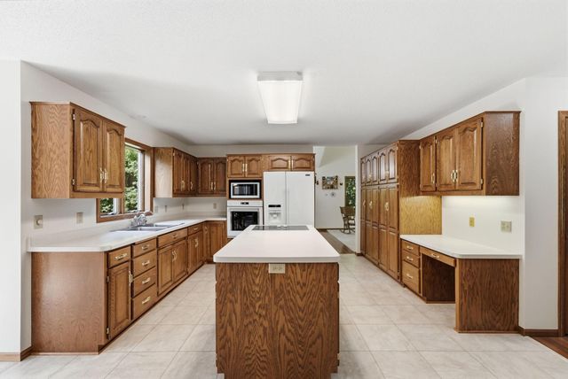 2320 40th Street N, Sartell, MN 56377