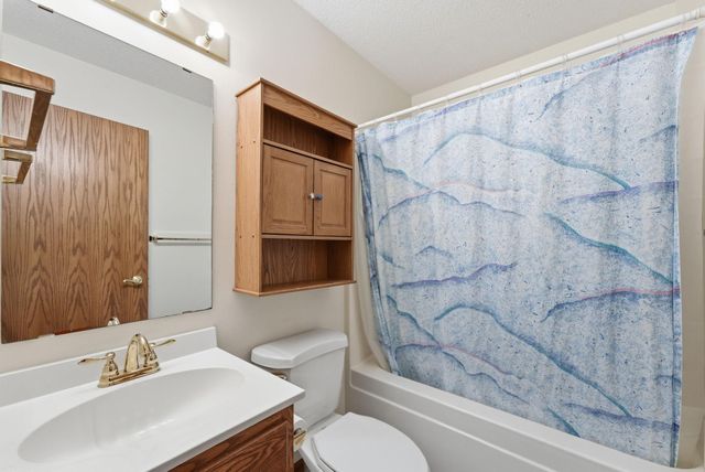 2320 40th Street N, Sartell, MN 56377