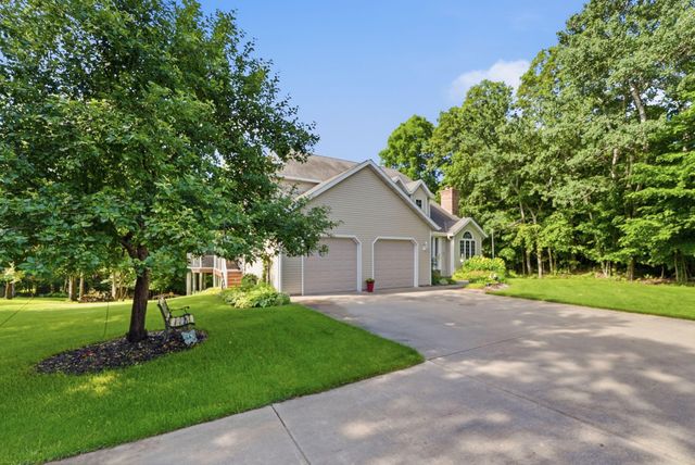 2320 40th Street N, Sartell, MN 56377