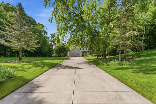 2320 40th Street N, Sartell, MN 56377