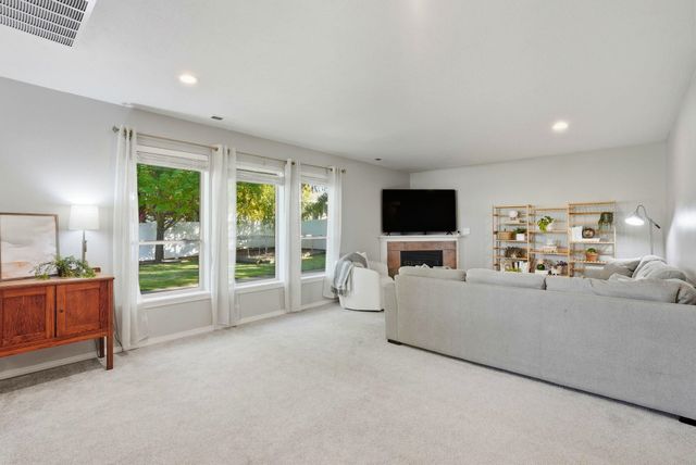 8812 N K Ct, Spokane, WA 99208