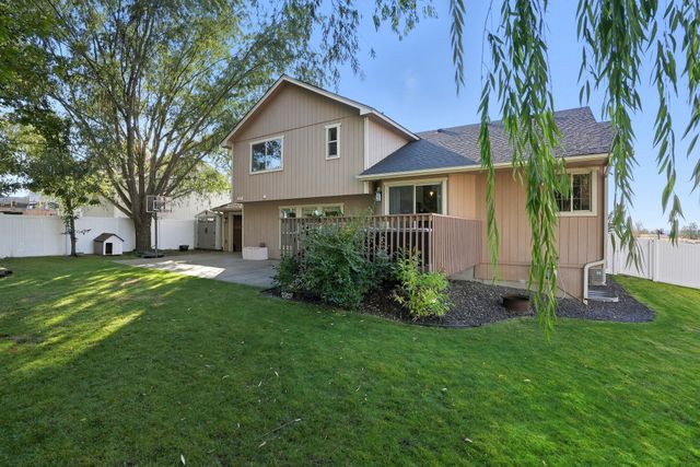 8812 N K Ct, Spokane, WA 99208