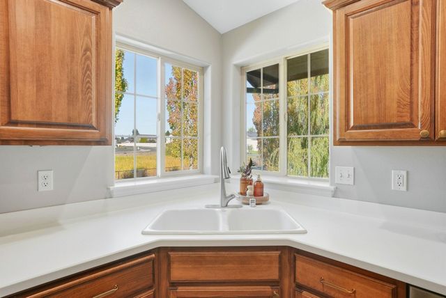 8812 N K Ct, Spokane, WA 99208