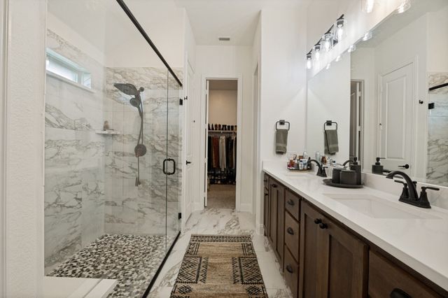 111 Tetrad Circle, Waxahachie, TX 75165