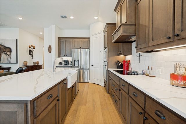 111 Tetrad Circle, Waxahachie, TX 75165