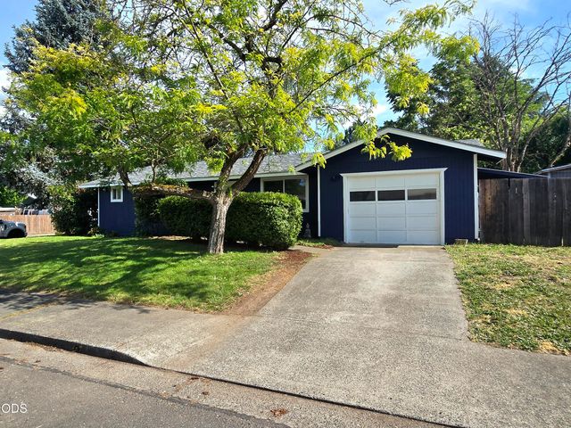 1133 SW Ballinger Drive, Grants Pass, OR 97526