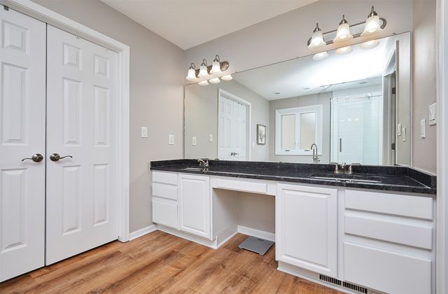 1544 NW 127th Court, Clive, IA 50325