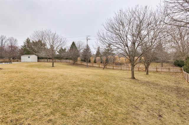 1544 NW 127th Court, Clive, IA 50325