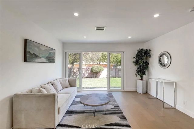 7746 Sunnybrae, Los Angeles, CA 91306