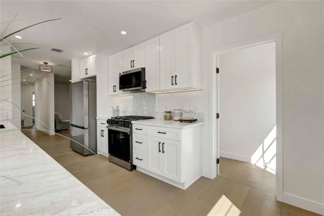 7746 Sunnybrae, Los Angeles, CA 91306