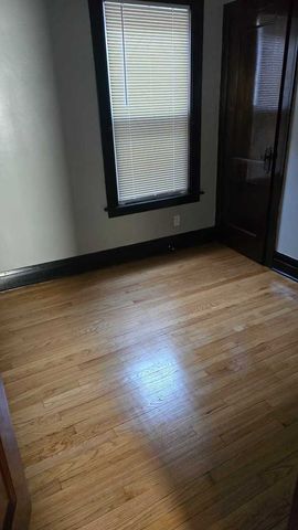 11926 S La Salle Street, Chicago, IL 60628