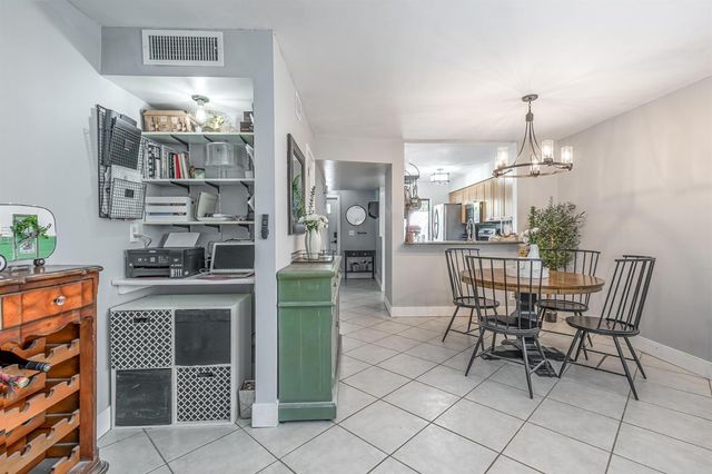 563 NE 7th Avenue, Fort Lauderdale, FL 33301