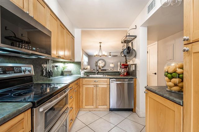 563 NE 7th Avenue, Fort Lauderdale, FL 33301