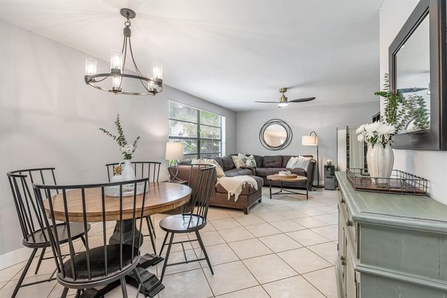 563 NE 7th Avenue, Fort Lauderdale, FL 33301