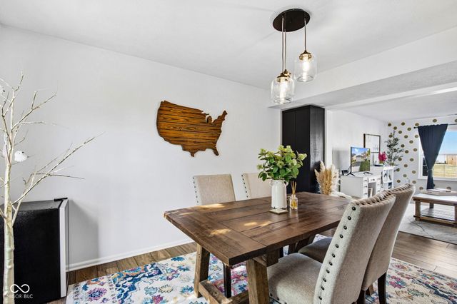 14910 Oak Road, Carmel, IN 46033