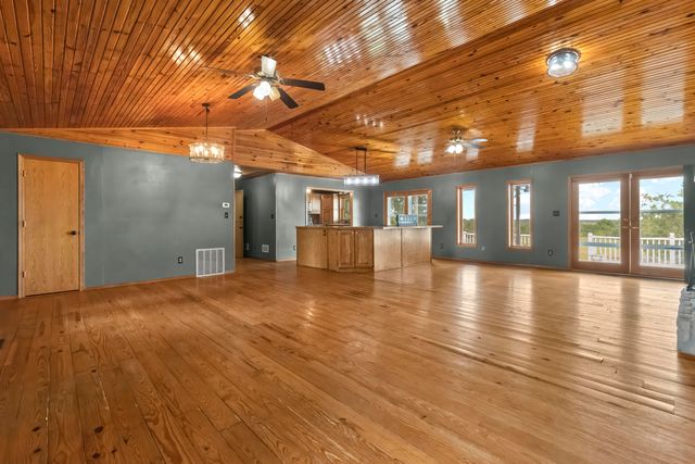 12297 Tom Arnold Drive N, Omaha, AR 72662