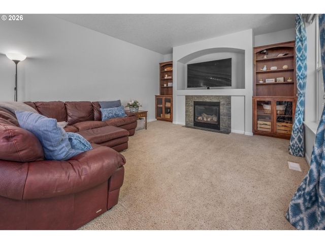 34075 Se STURGEON St, Scappoose, OR 97056