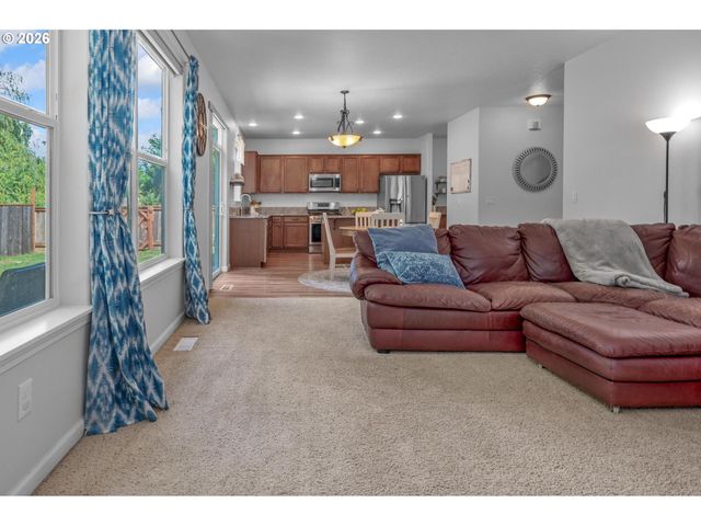 34075 Se STURGEON St, Scappoose, OR 97056
