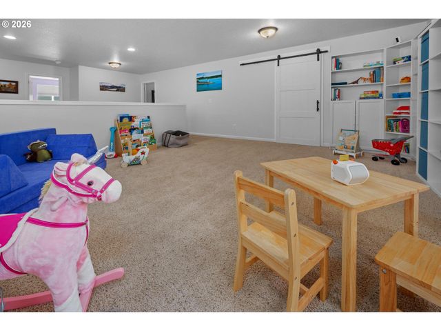 34075 Se STURGEON St, Scappoose, OR 97056