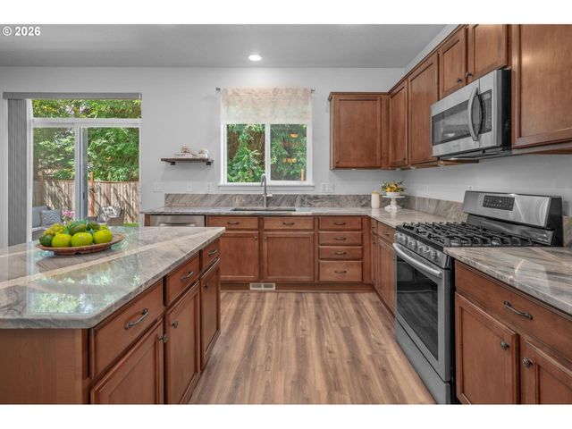 34075 Se STURGEON St, Scappoose, OR 97056