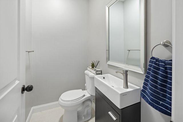 45 Circuit Rd, Dedham, MA 02026