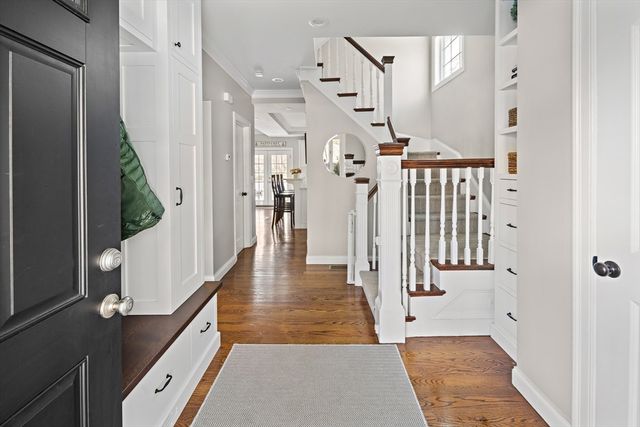 45 Circuit Rd, Dedham, MA 02026