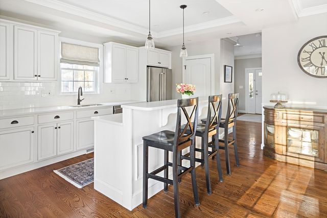 45 Circuit Rd, Dedham, MA 02026