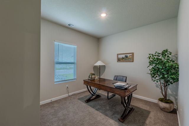 2800 S Maize Ct, Wichita, KS 67215
