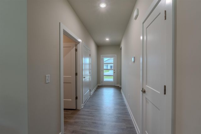 2800 S Maize Ct, Wichita, KS 67215