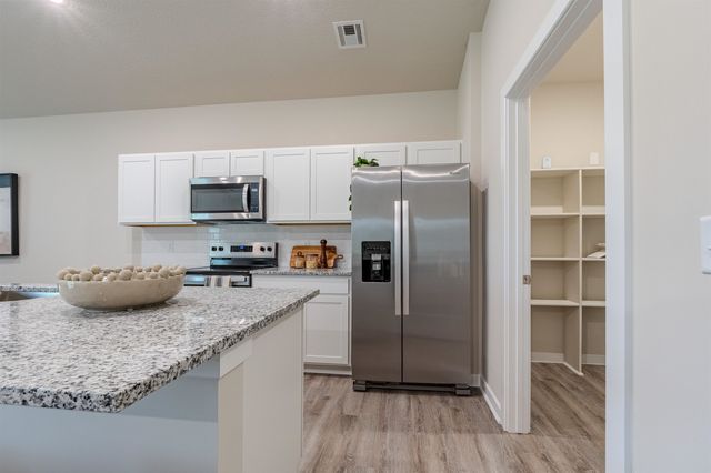 2800 S Maize Ct, Wichita, KS 67215