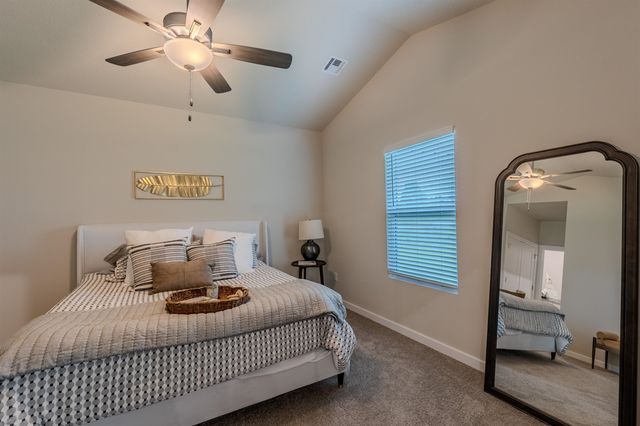2800 S Maize Ct, Wichita, KS 67215