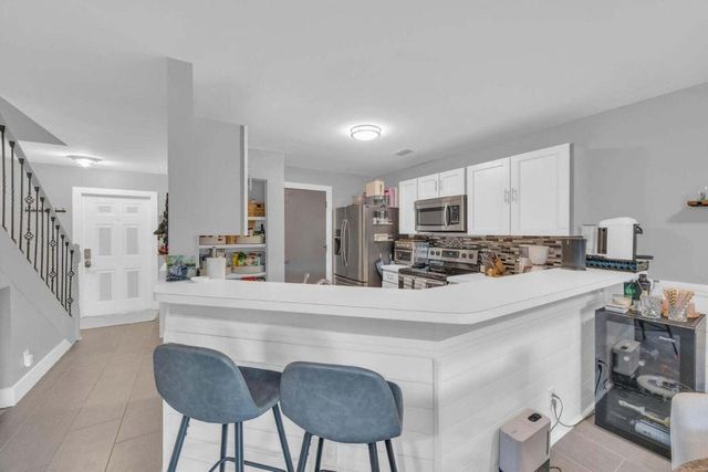 170 Timberwalk Trail, Jupiter, FL 33458