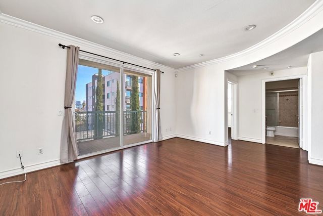 3140 San Marino Street 301, Los Angeles, CA 90006