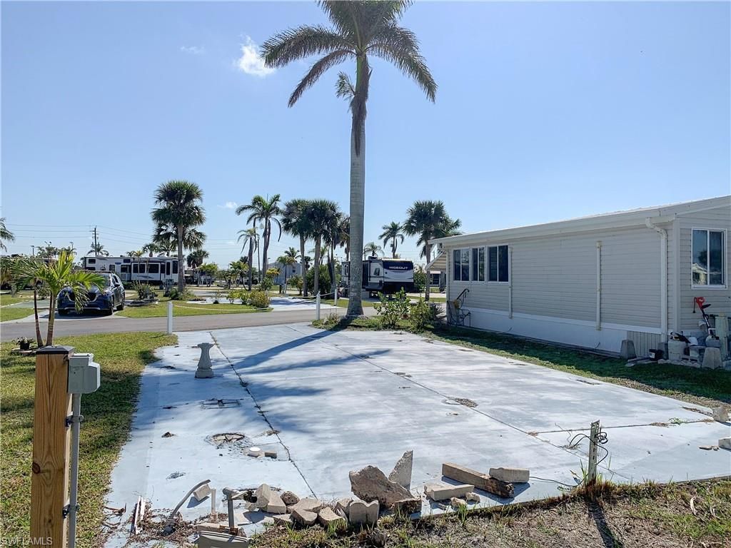 19681 Summerlin #225J RD, FORT MYERS, FL 33908 — exterior