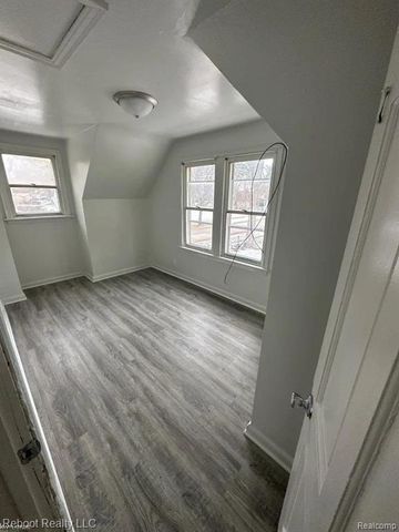 905 Pleasant Street, Saginaw, MI 48602